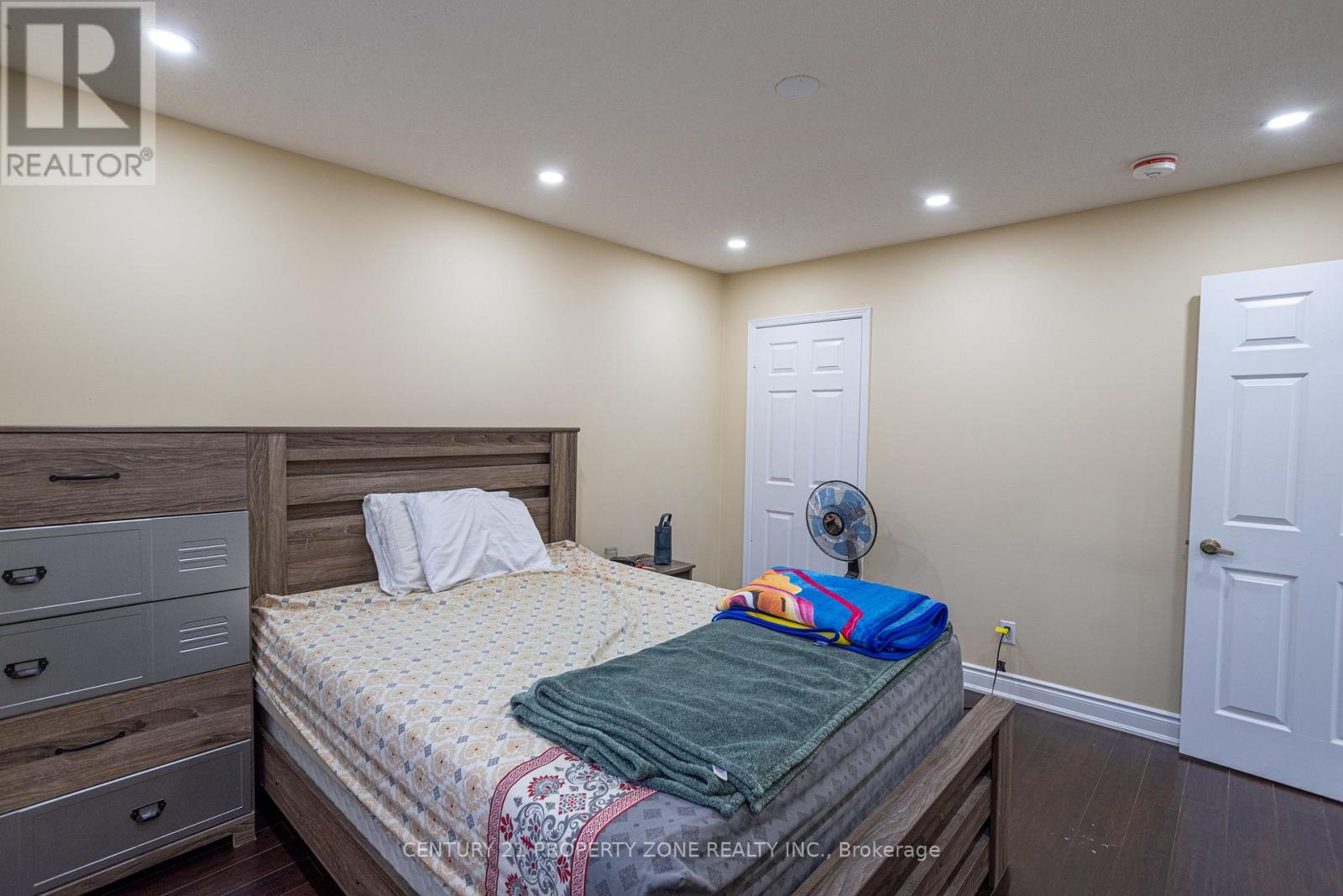 Upper - 2686 Ambercroft Trail, Mississauga, Ontario  L5M 4J9 - Photo 26 - W12652446