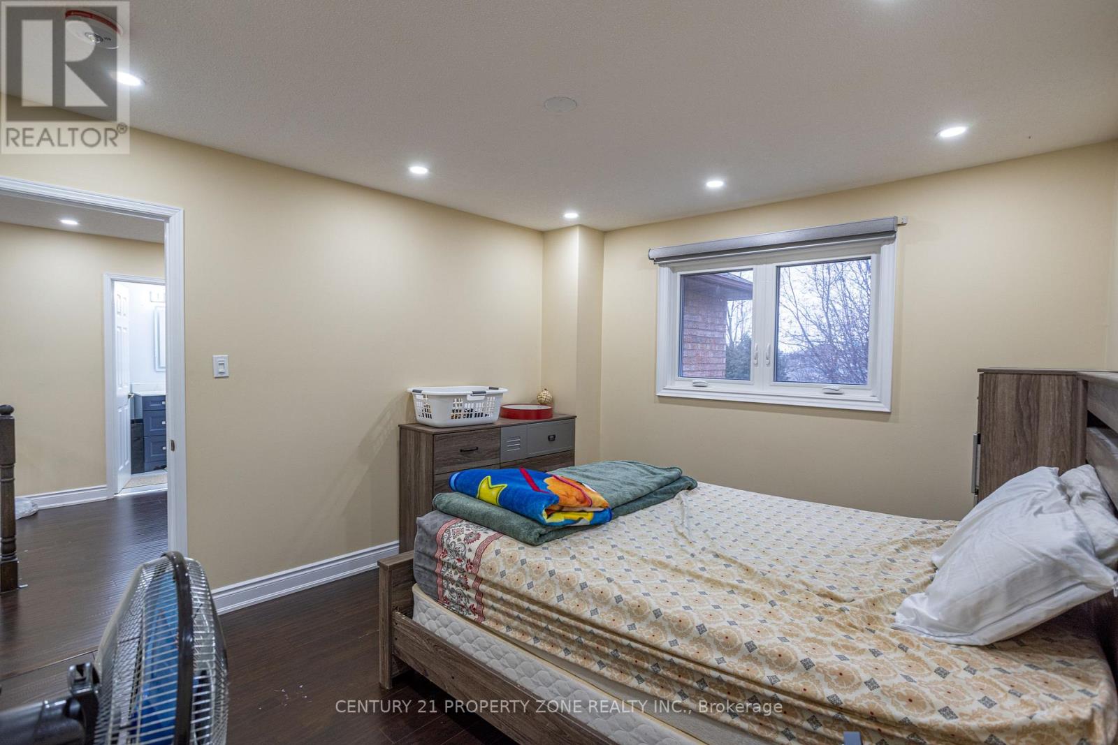 Upper - 2686 Ambercroft Trail, Mississauga, Ontario  L5M 4J9 - Photo 27 - W12652446