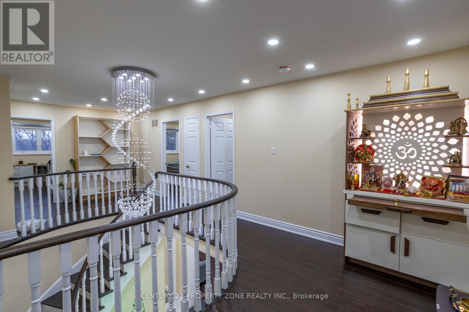 Upper - 2686 Ambercroft Trail, Mississauga, Ontario  L5M 4J9 - Photo 30 - W12652446