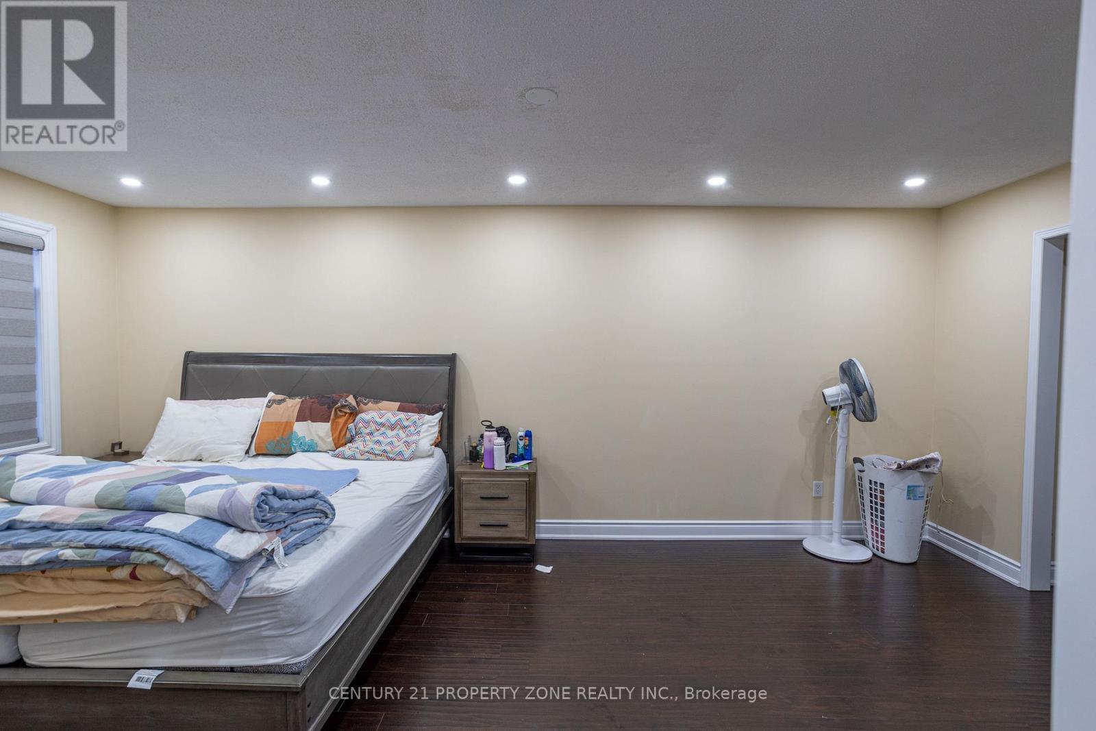 Upper - 2686 Ambercroft Trail, Mississauga, Ontario  L5M 4J9 - Photo 31 - W12652446