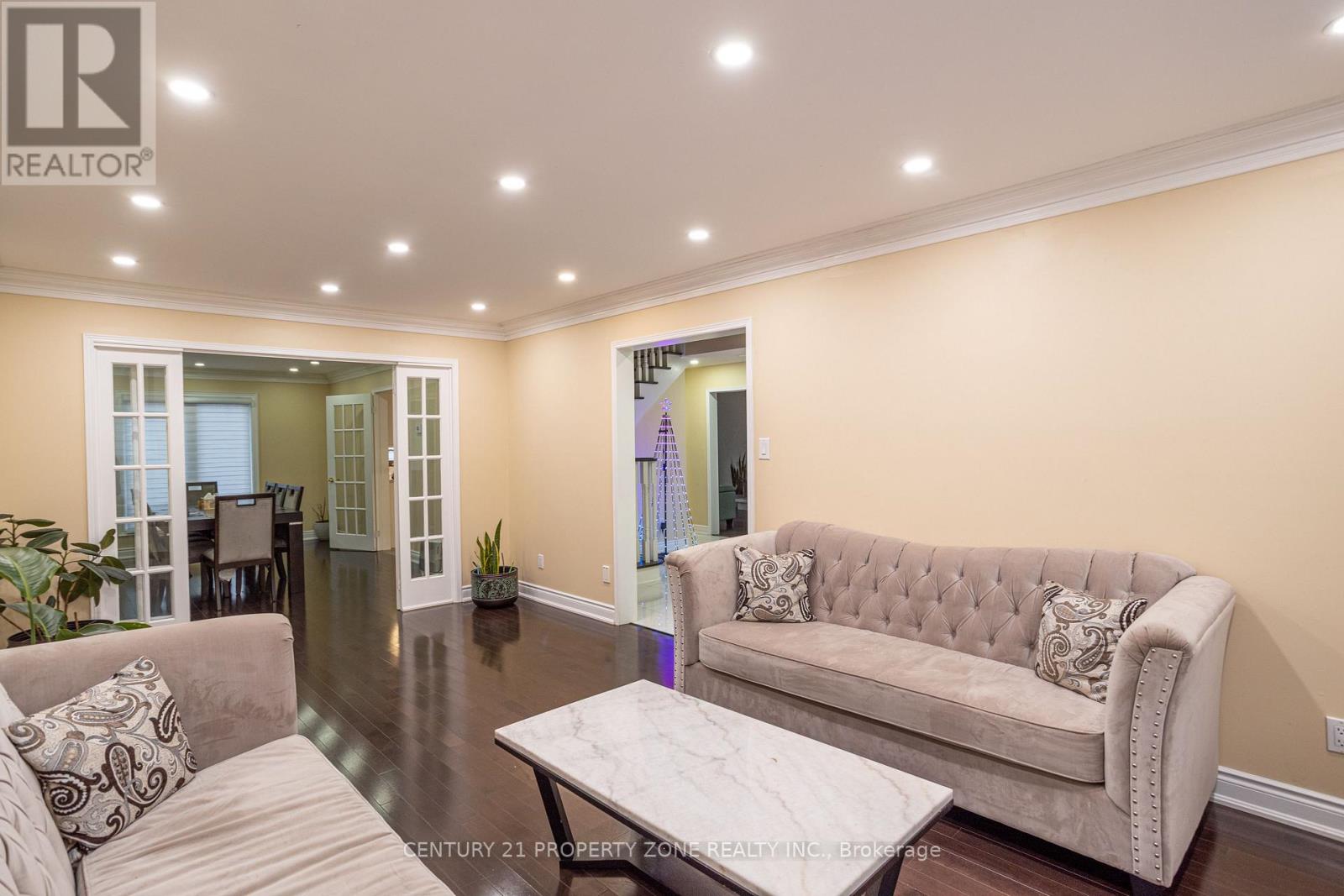 Upper - 2686 Ambercroft Trail, Mississauga, Ontario  L5M 4J9 - Photo 8 - W12652446