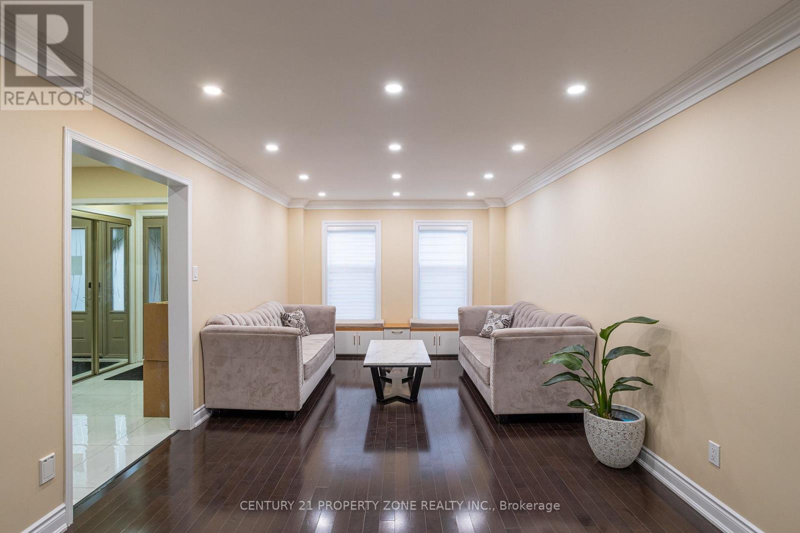 Upper - 2686 Ambercroft Trail, Mississauga, Ontario  L5M 4J9 - Photo 9 - W12652446