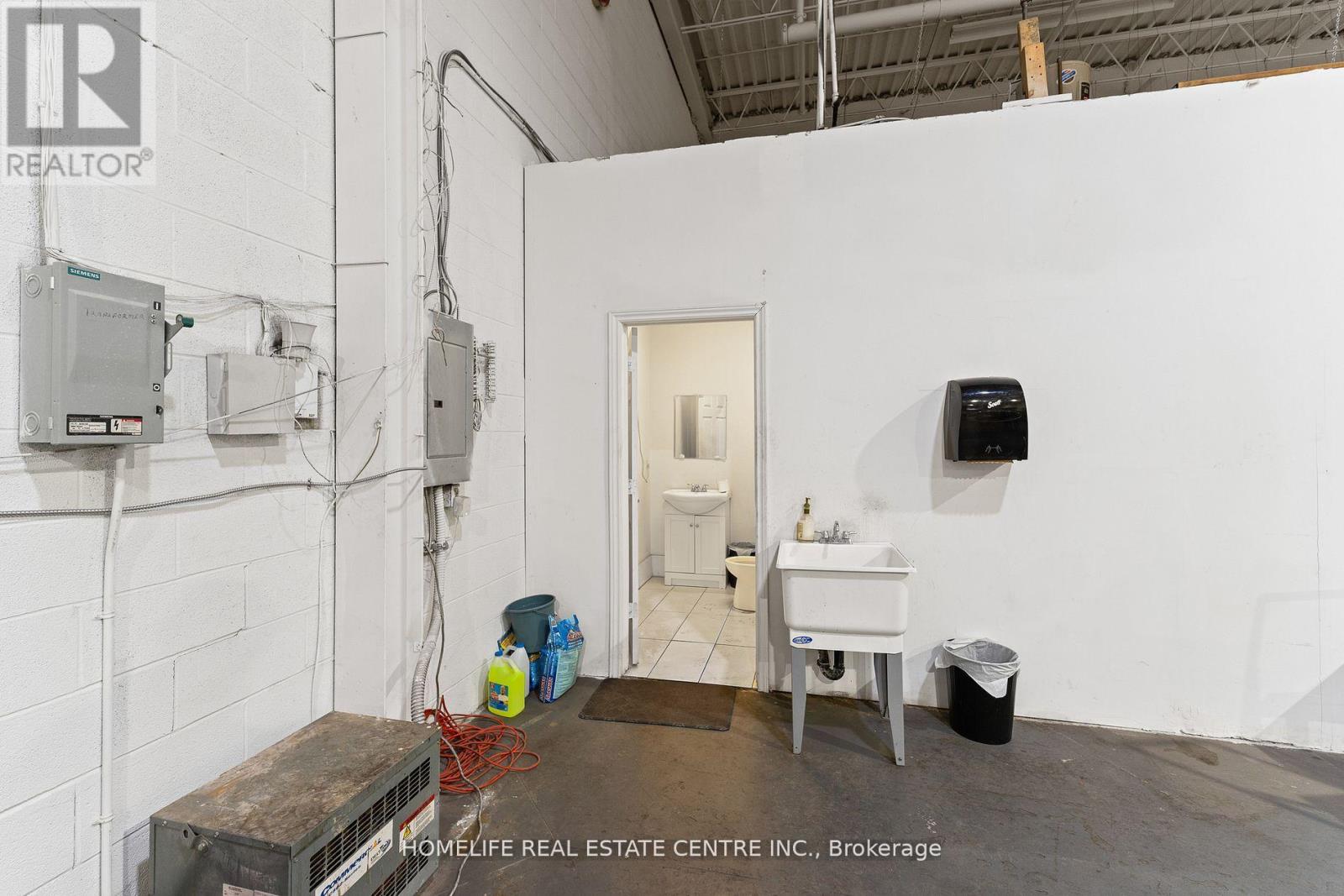 5 - 286 Rutherford Road S, Brampton, Ontario  L6W 3K7 - Photo 18 - W12652450