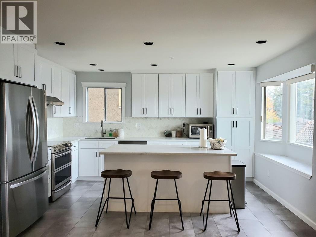 3568 Turner Street, Vancouver, British Columbia  V5K 2H9 - Photo 2 - R3075084