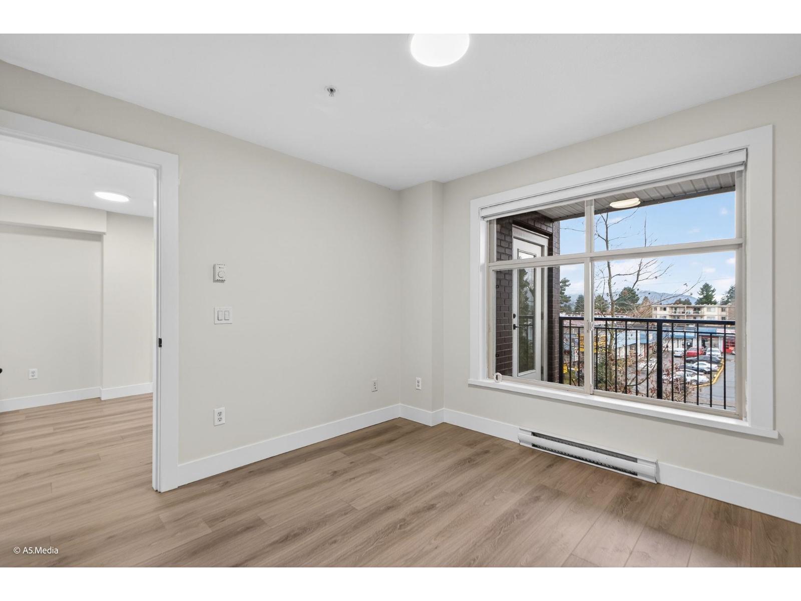 318 13555 Gateway Drive, Surrey, British Columbia  V3T 0B5 - Photo 18 - R3074986