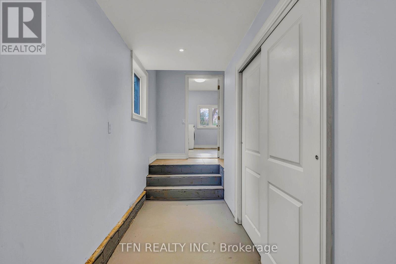 986 Robinson Street, Innisfil, Ontario  L0L 1C0 - Photo 30 - N12652468