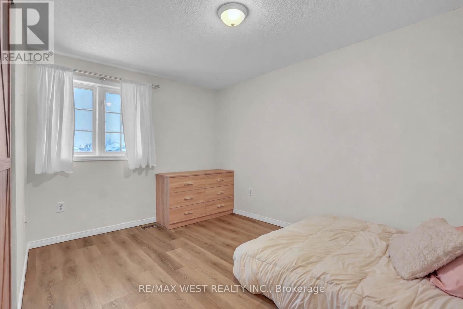 2021 Swan Street, Innisfil, Ontario  L9S 0B5 - Photo 7 - N12652470