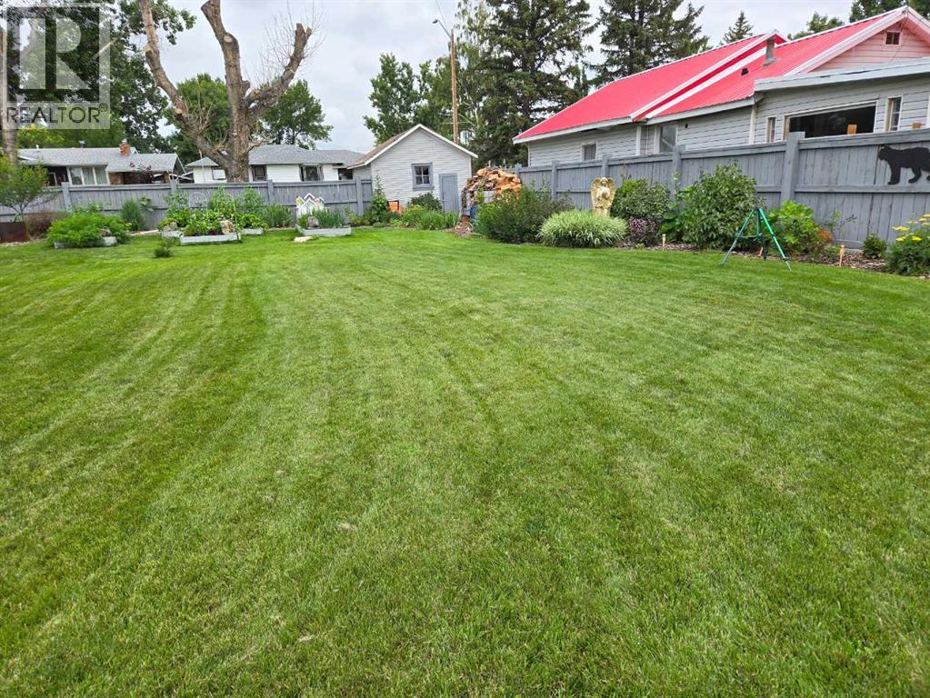 332 Grey Street, Granum, Alberta  T0L 1A0 - Photo 44 - A2268290