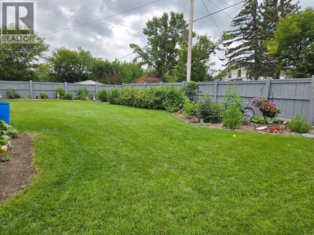 332 Grey Street, Granum, Alberta  T0L 1A0 - Photo 41 - A2268290