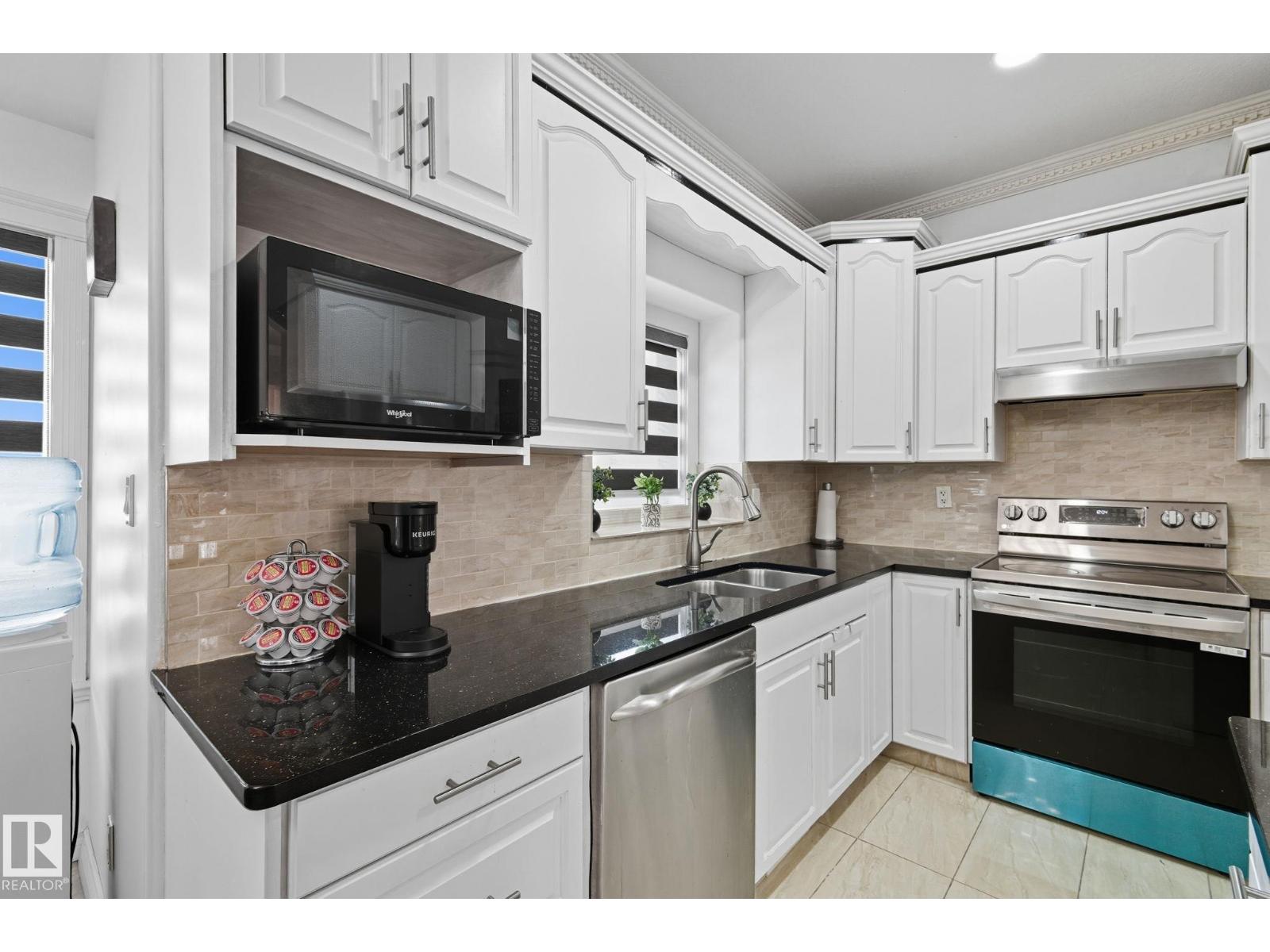 6026 164a Av Nw, Edmonton, Alberta  T5Y 0A7 - Photo 15 - E4468708