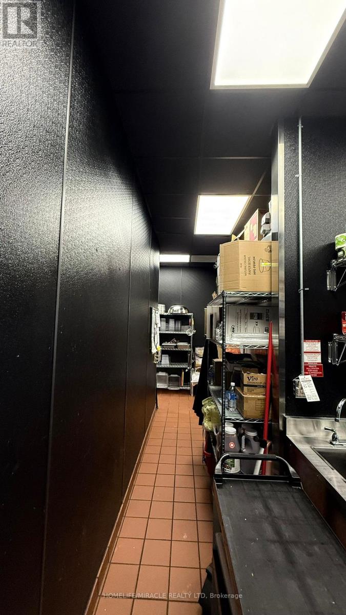 B-19 - 1675 Tenth Line Road, Ottawa, Ontario  K1E 3P6 - Photo 9 - X12617160