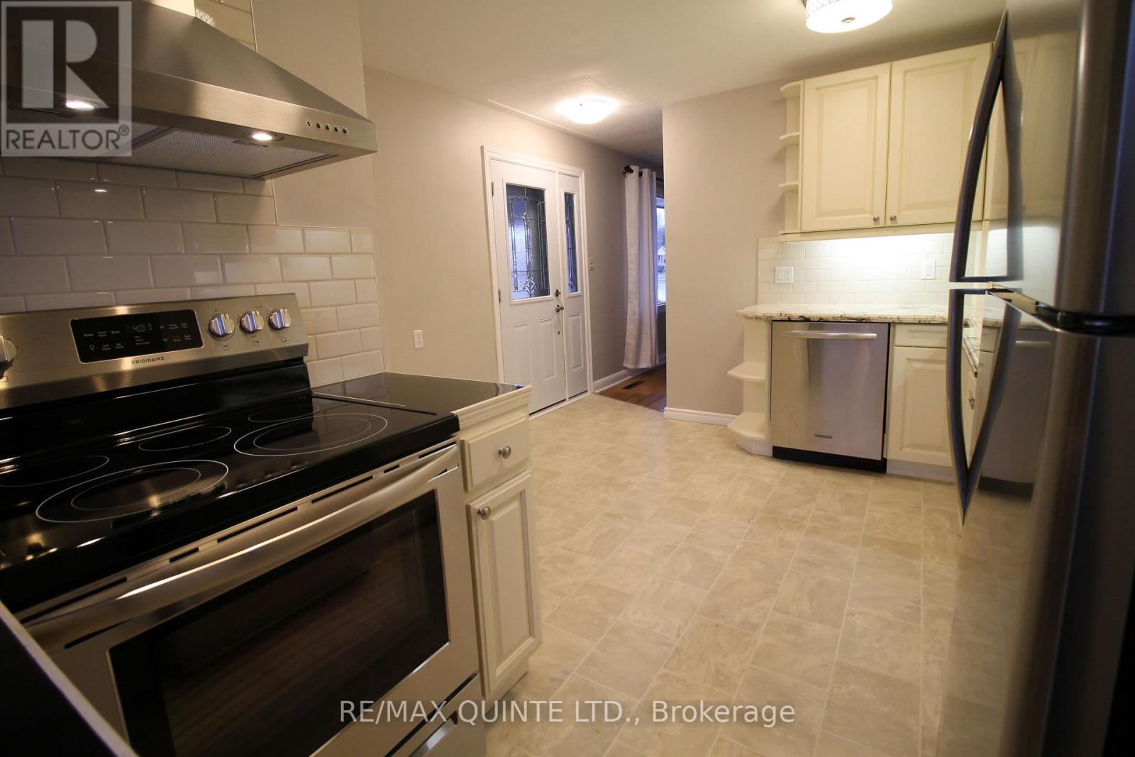 68 Elizabeth Crescent, Belleville, Ontario  K8N 1K5 - Photo 14 - X12474519