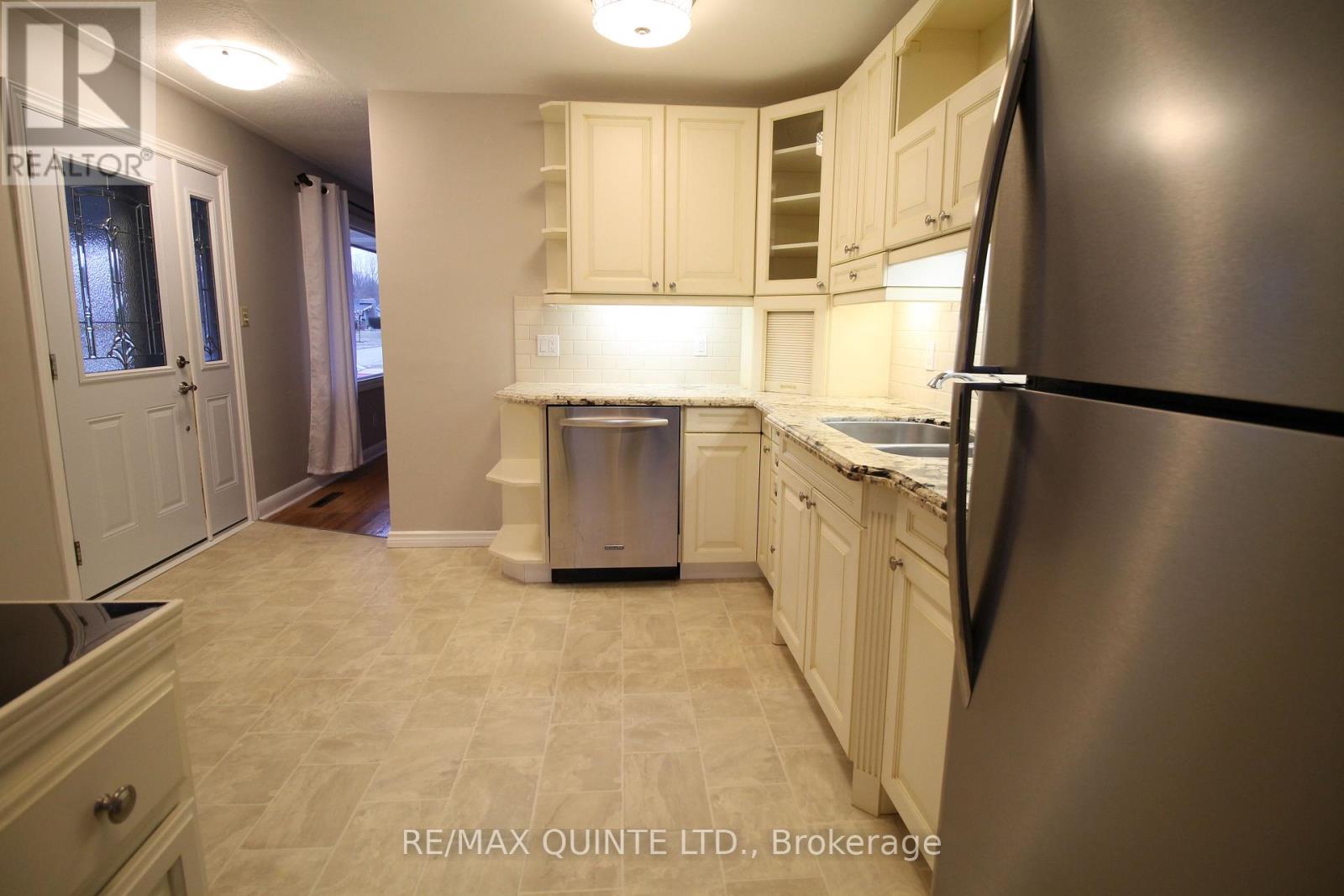 68 Elizabeth Crescent, Belleville, Ontario  K8N 1K5 - Photo 15 - X12474519