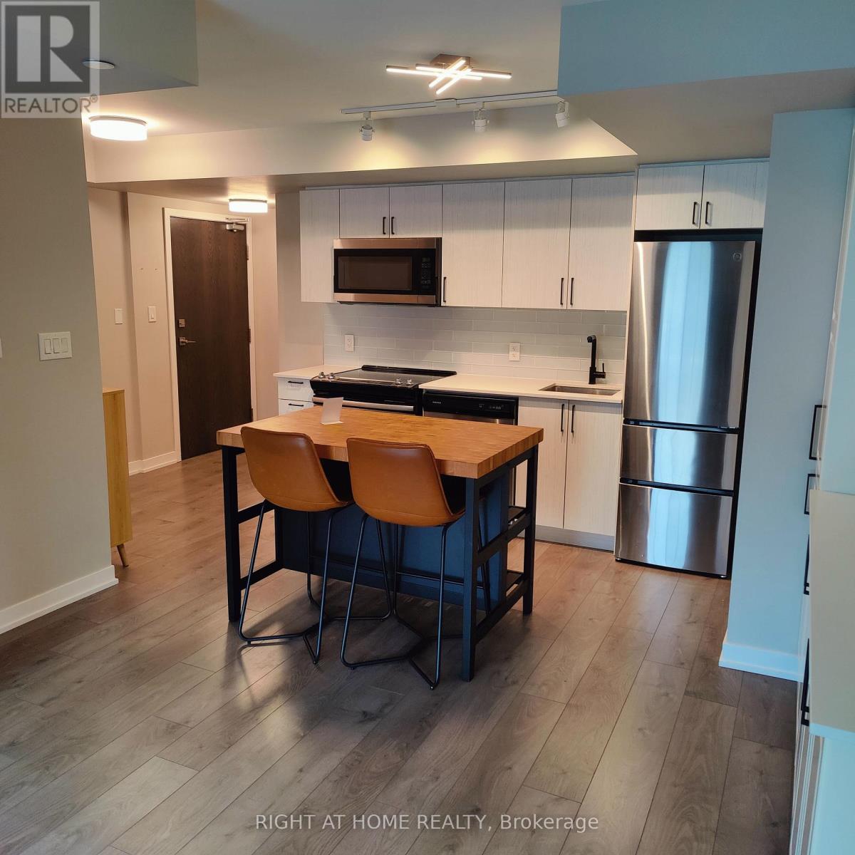 207 - 1401 O'connor Drive, Toronto, Ontario  M4B 2V5 - Photo 11 - E12651306