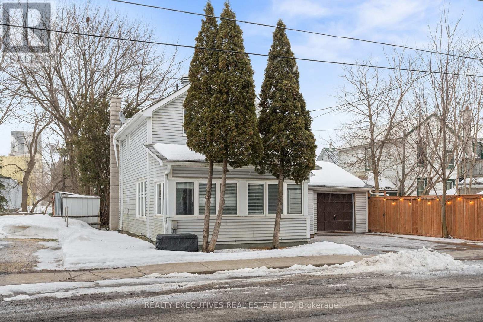 493 Gladstone Street, North Dundas, Ontario  K0C 2K0 - Photo 3 - X12652482