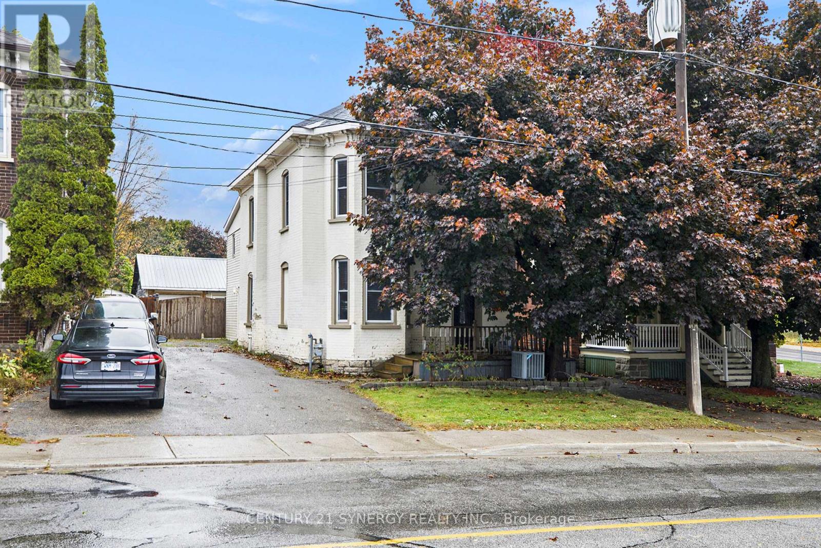 17 ELMSLEY STREET, Smiths Falls, Ontario