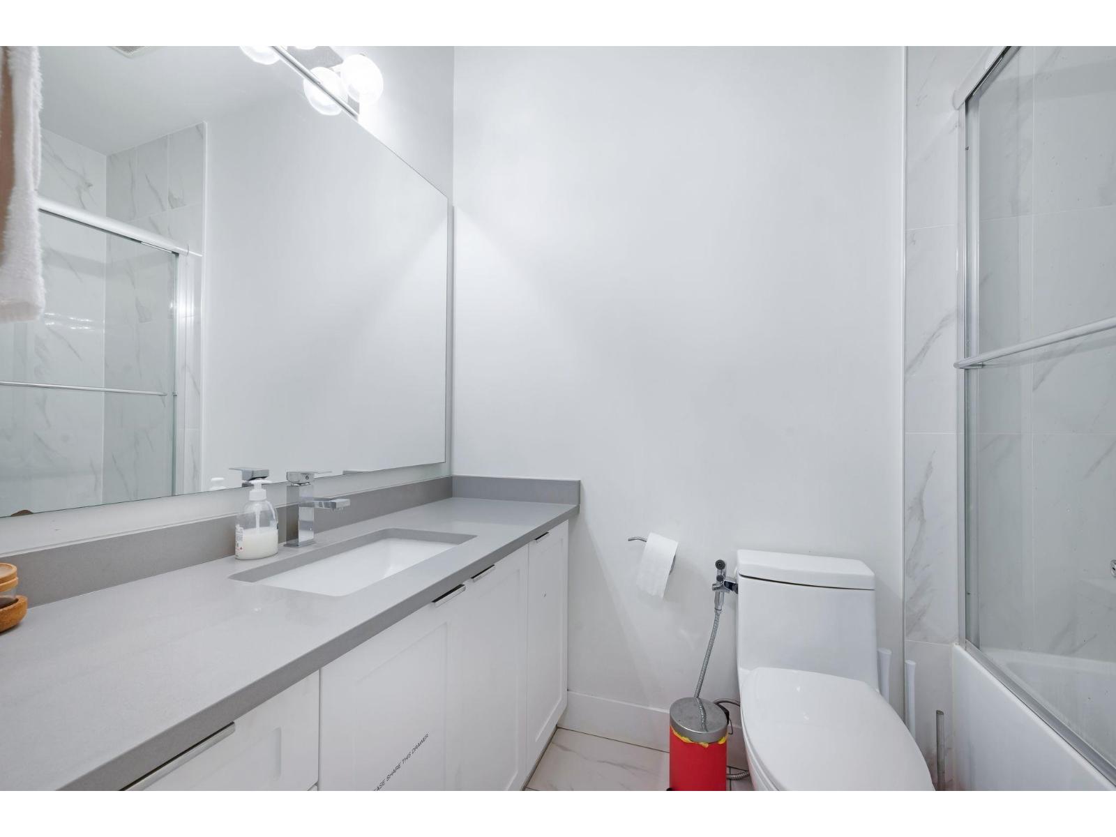 2 12088 76 Avenue, Surrey, British Columbia  V3W 5Z2 - Photo 9 - R3075009