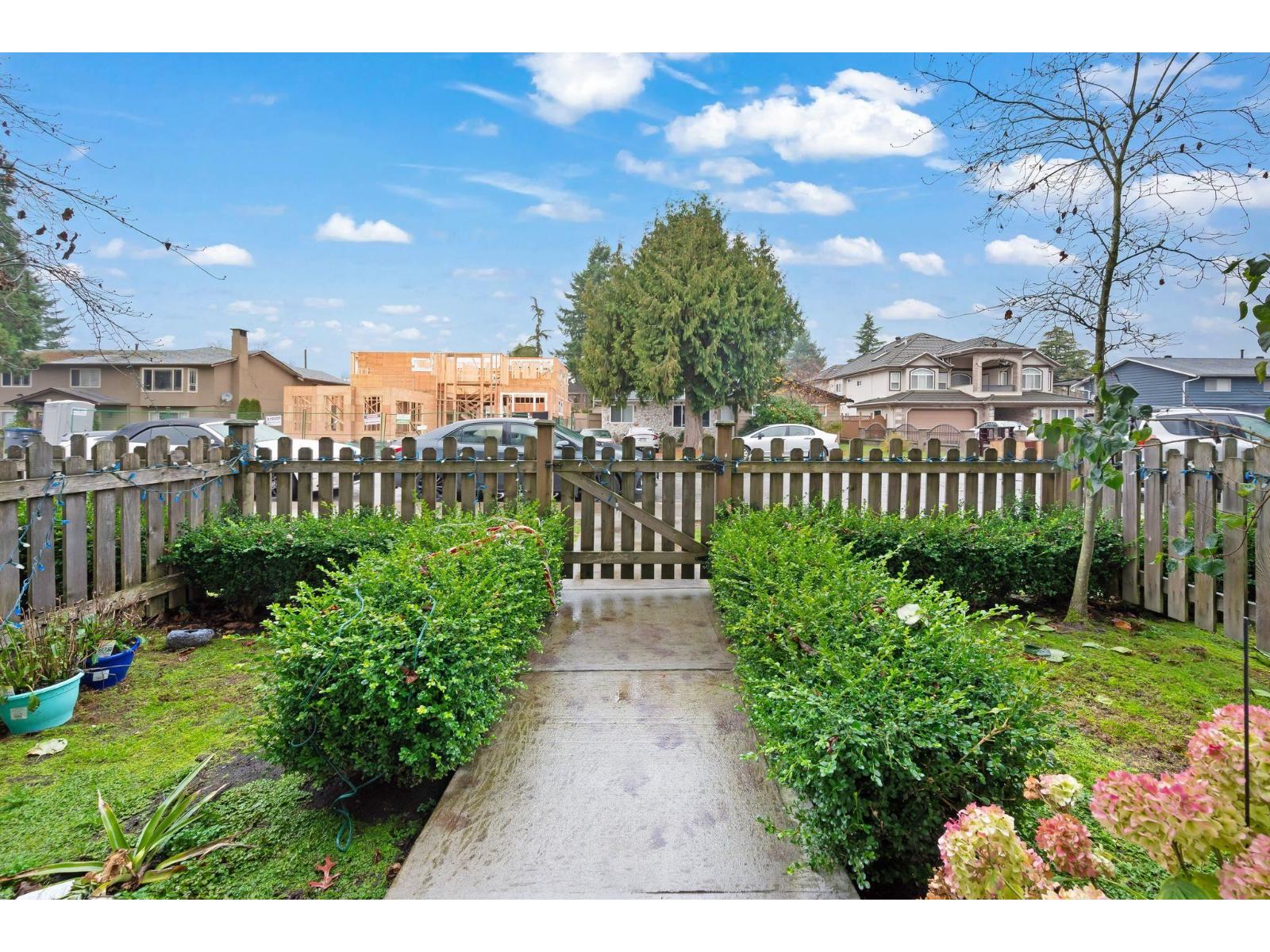 2 12088 76 Avenue, Surrey, British Columbia  V3W 5Z2 - Photo 12 - R3075009