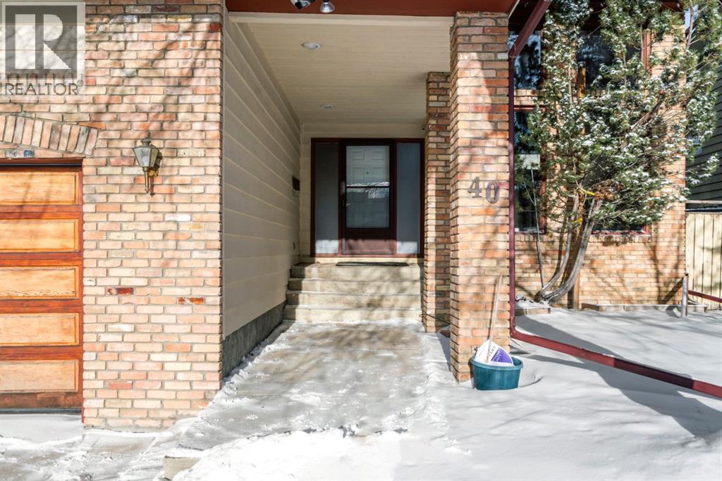 40 Edforth Road Nw, Calgary, Alberta  T3A 3V7 - Photo 3 - A2276272