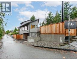 1123 E KEITH ROAD, North Vancouver, British Columbia