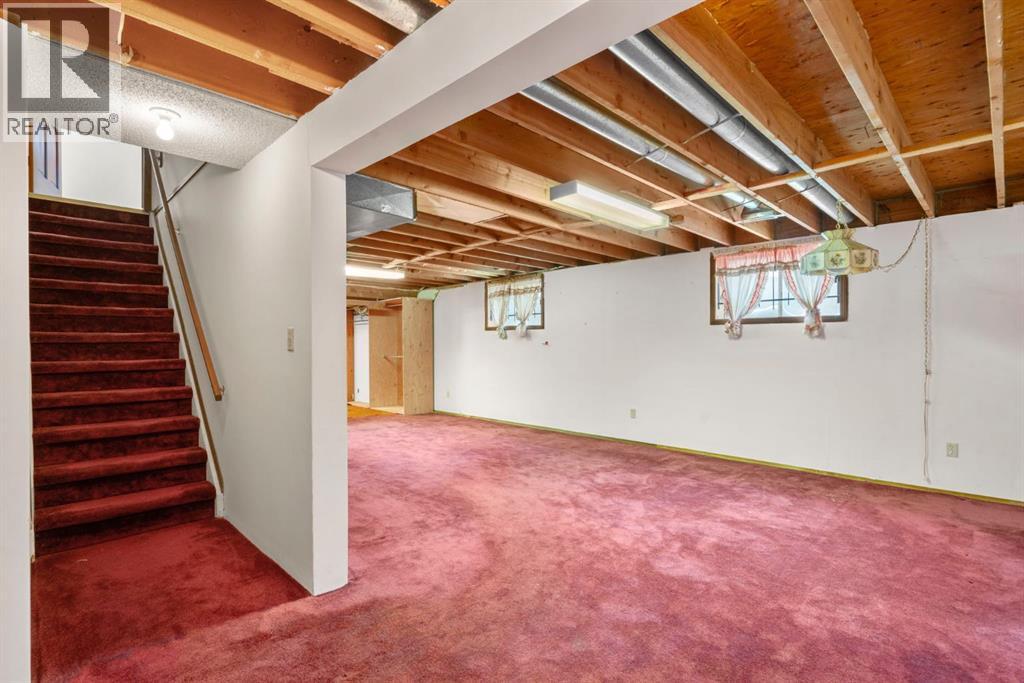 40 Edforth Road Nw, Calgary, Alberta  T3A 3V7 - Photo 37 - A2276272