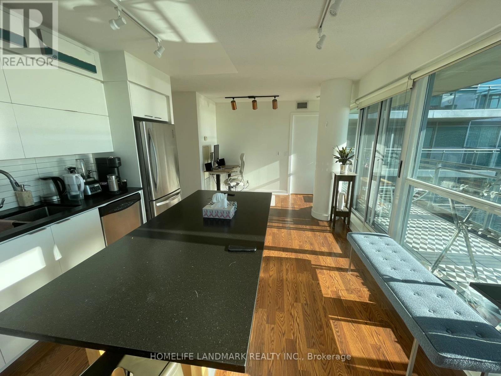 2303 - 80 Western Battery Road, Toronto, Ontario  M6K 3S1 - Photo 7 - C12652498