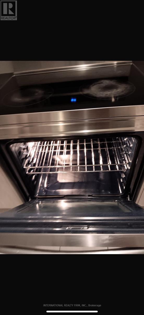 1222 Plymouth Drive, Oshawa, Ontario  L1L 0T9 - Photo 6 - E12652486