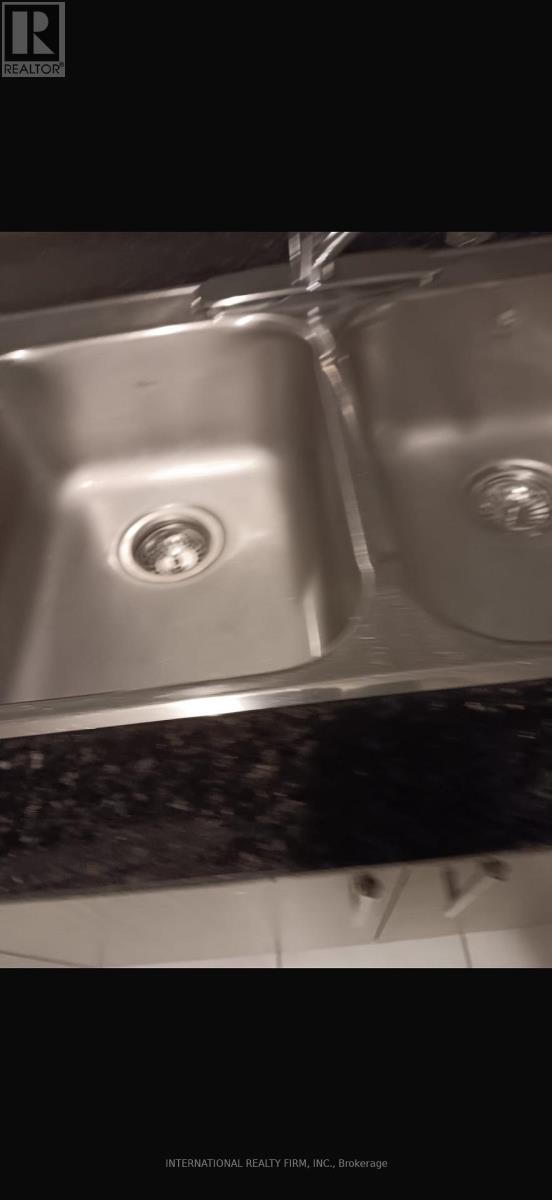 1222 Plymouth Drive, Oshawa, Ontario  L1L 0T9 - Photo 7 - E12652486