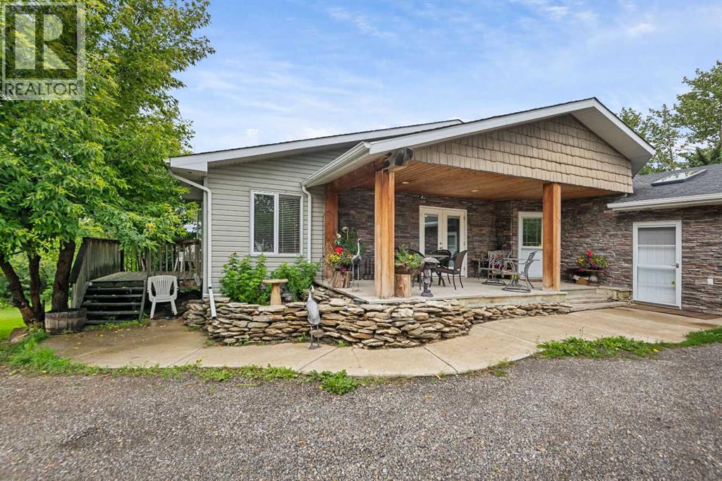 33194 Twp Rd 284, Rural Rocky View County, Alberta  T0M 1L0 - Photo 2 - A2245995