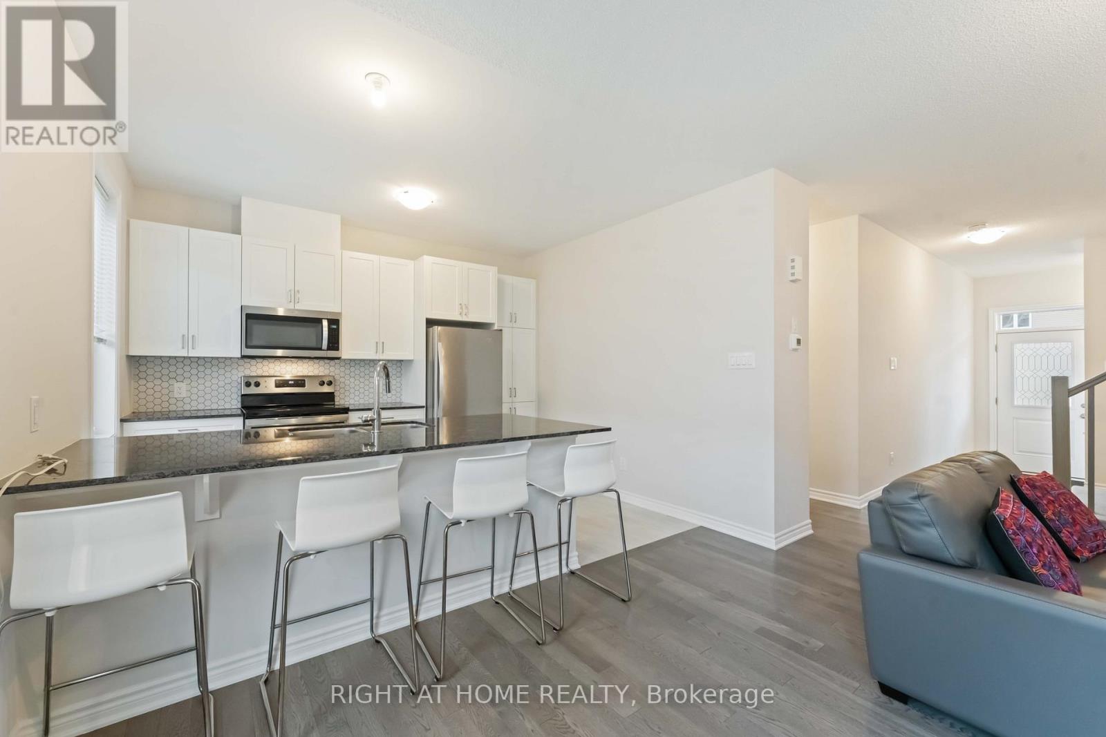 46 Focality Crescent, Ottawa, Ontario  K2J 6W7 - Photo 12 - X12527776