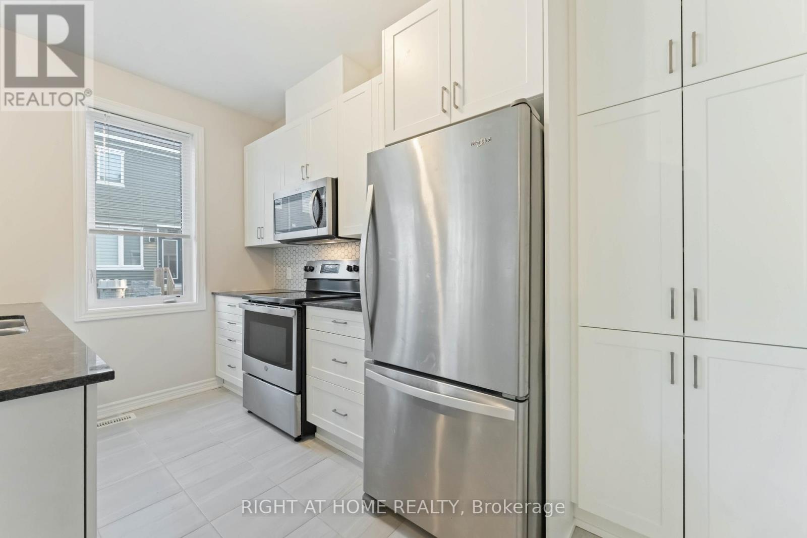 46 Focality Crescent, Ottawa, Ontario  K2J 6W7 - Photo 13 - X12527776