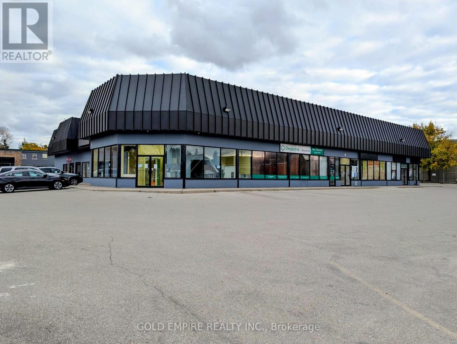 #7 - 41 Mondamin Street, St. Thomas, Ontario  N5P 2V3 - Photo 2 - X12652528