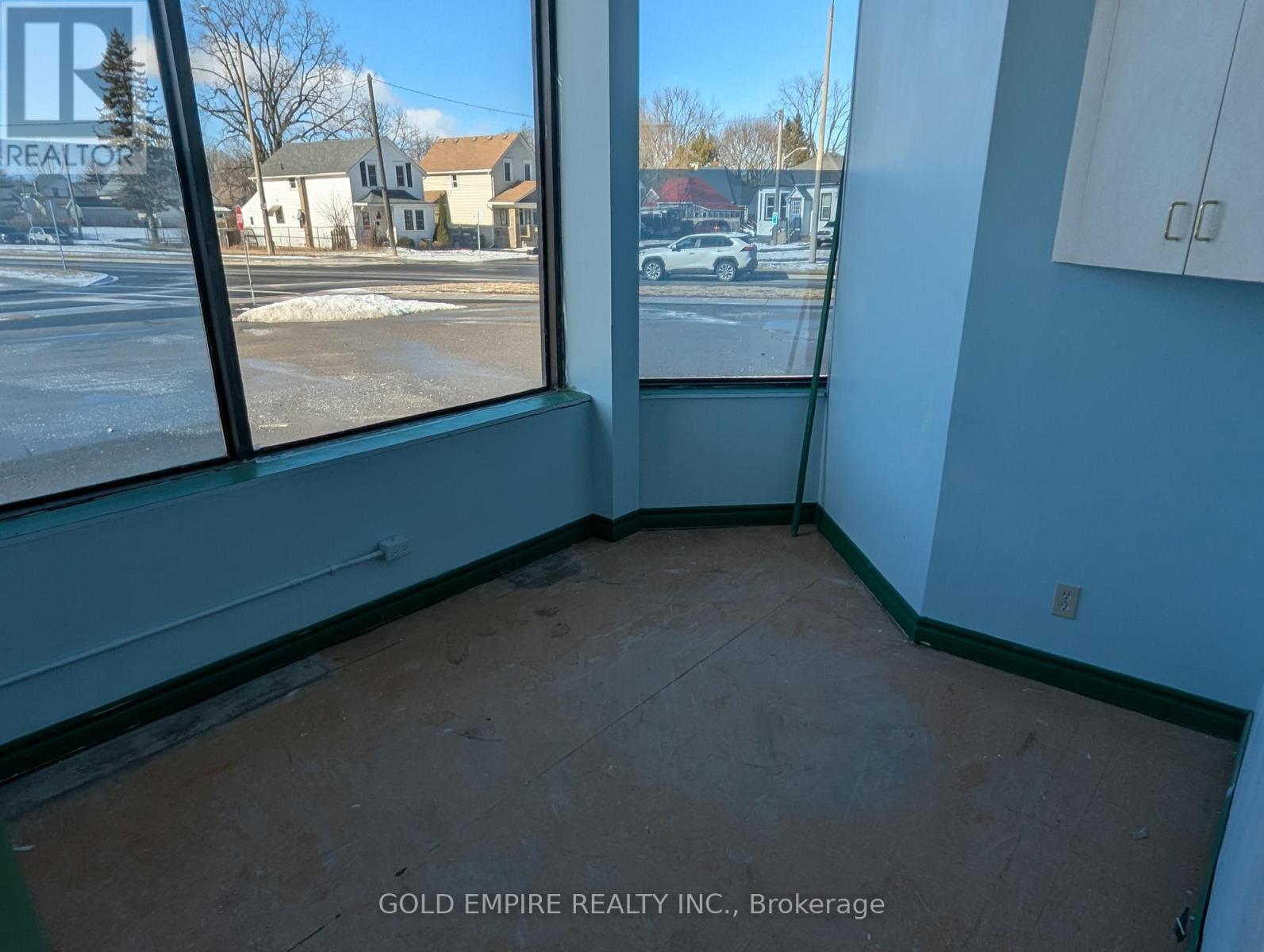 #4 - 41 Mondamin Street, St. Thomas, Ontario  N5P 2V3 - Photo 6 - X12652532