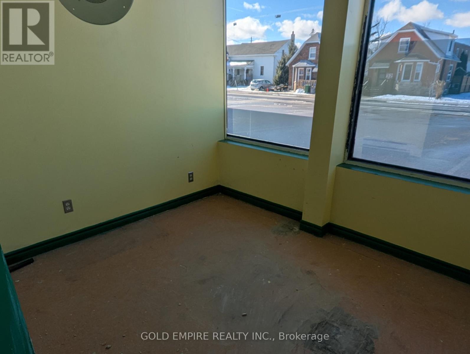 #4 - 41 Mondamin Street, St. Thomas, Ontario  N5P 2V3 - Photo 7 - X12652532