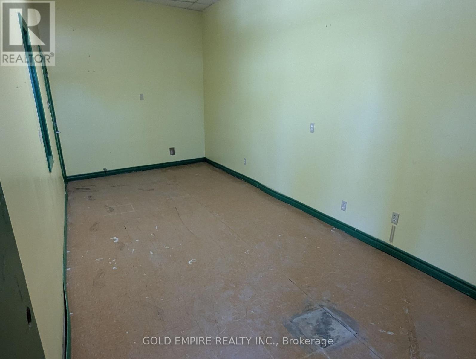 #4 - 41 Mondamin Street, St. Thomas, Ontario  N5P 2V3 - Photo 8 - X12652532