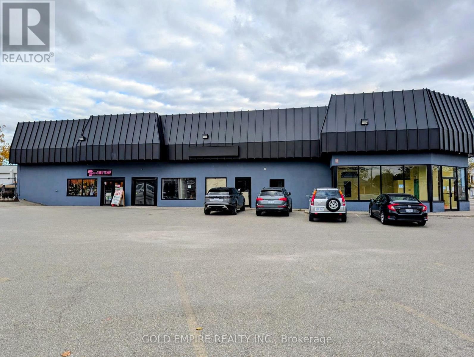 #8 - 41 Mondamin Street, St. Thomas, Ontario  N5P 2V3 - Photo 3 - X12652536