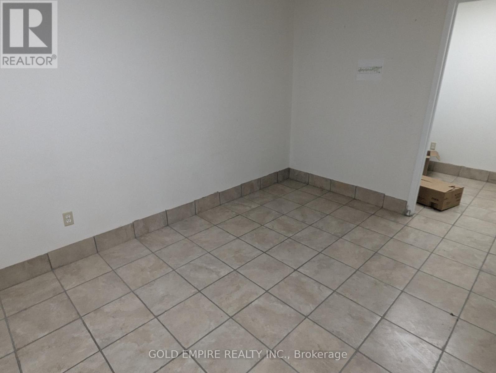 #8 - 41 Mondamin Street, St. Thomas, Ontario  N5P 2V3 - Photo 6 - X12652536