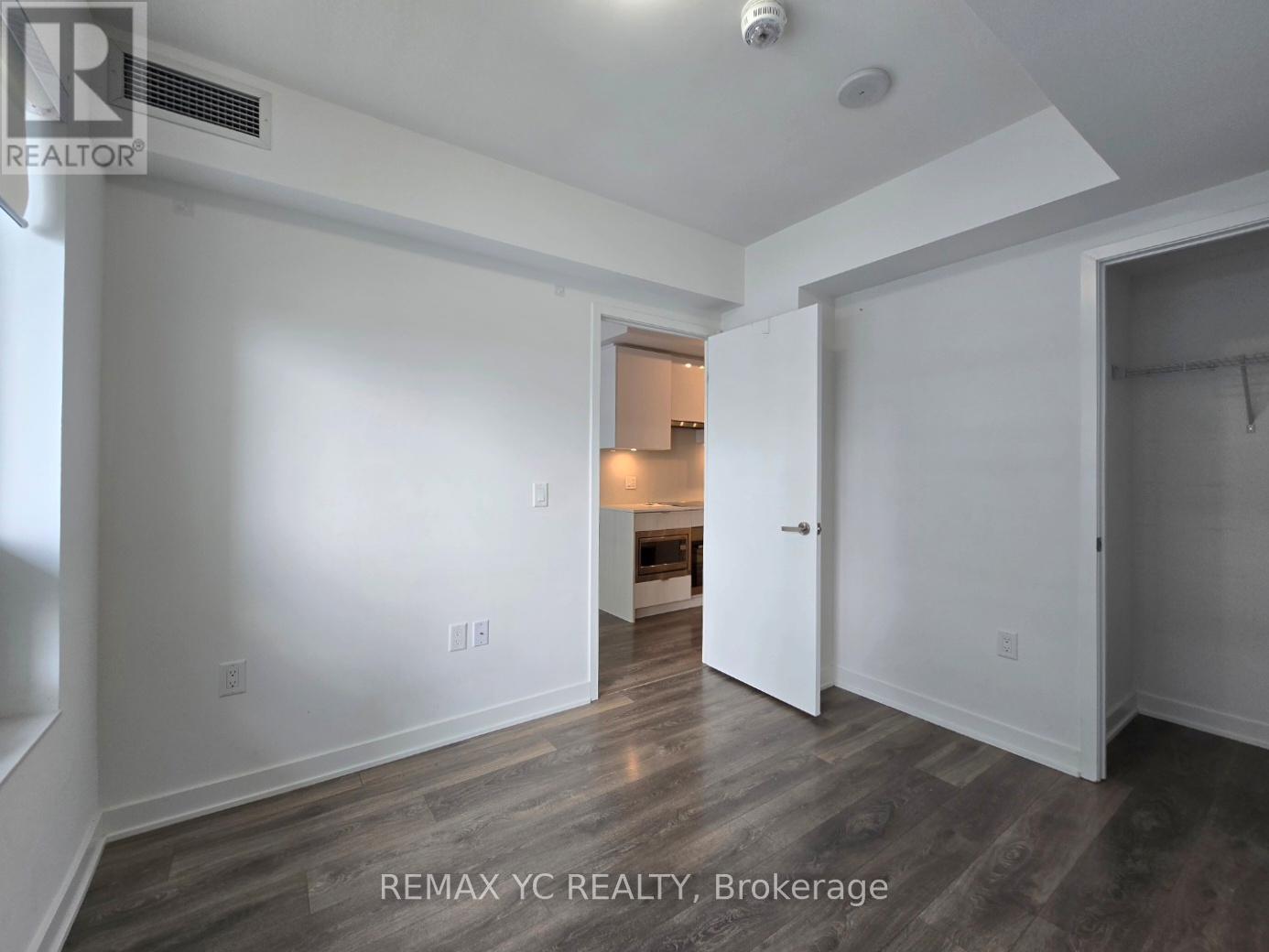 3015 - 195 Redpath Avenue, Toronto, Ontario  M9P 0E4 - Photo 2 - C12652516