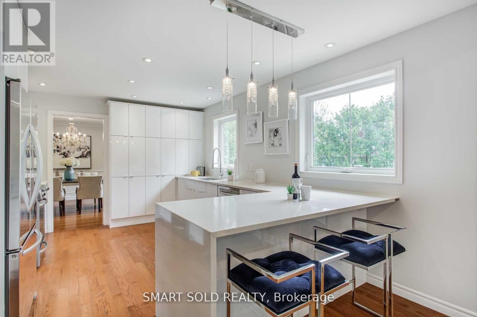 45 Abbeywood Trail, Toronto, Ontario  M3B 3B4 - Photo 18 - C12652520