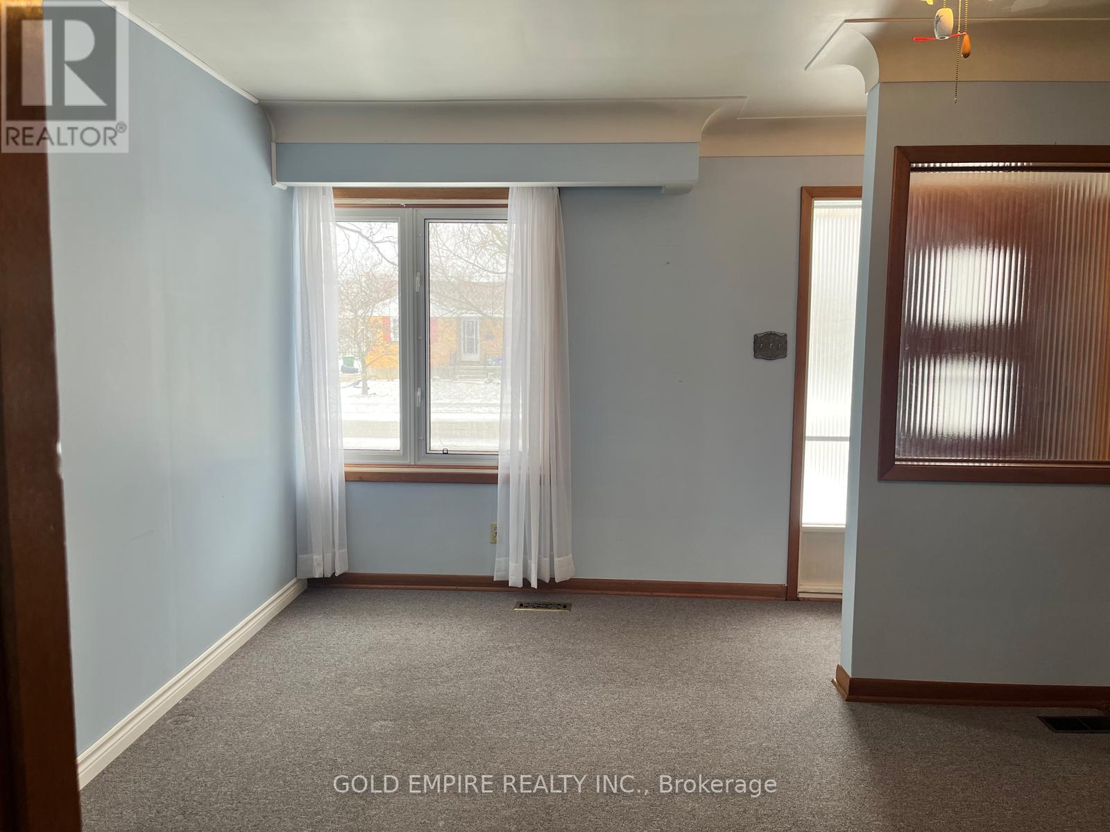 19 St Joseph Street, St. Thomas, Ontario  N5R 1S8 - Photo 13 - X12652512