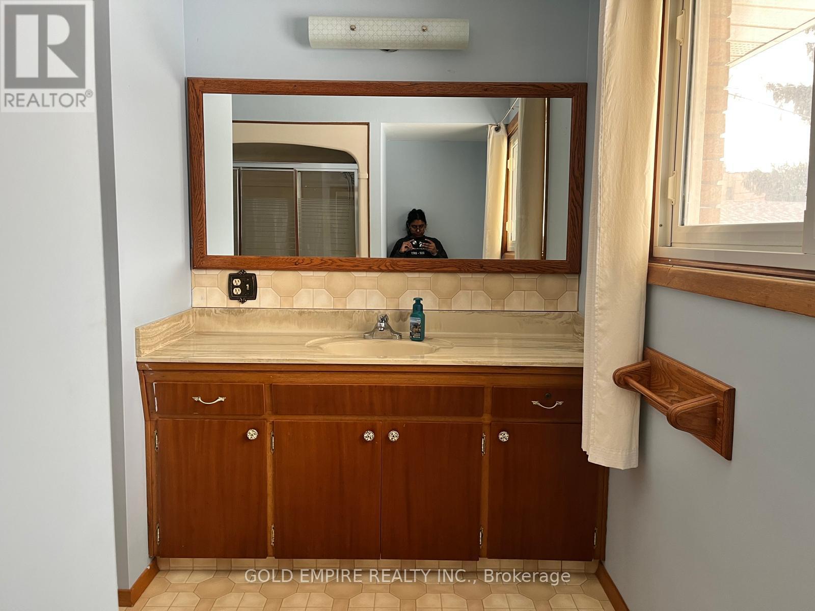 19 St Joseph Street, St. Thomas, Ontario  N5R 1S8 - Photo 28 - X12652512