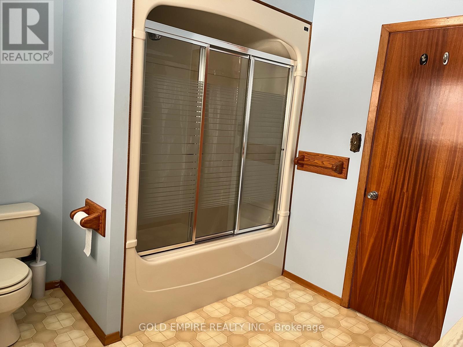 19 St Joseph Street, St. Thomas, Ontario  N5R 1S8 - Photo 30 - X12652512