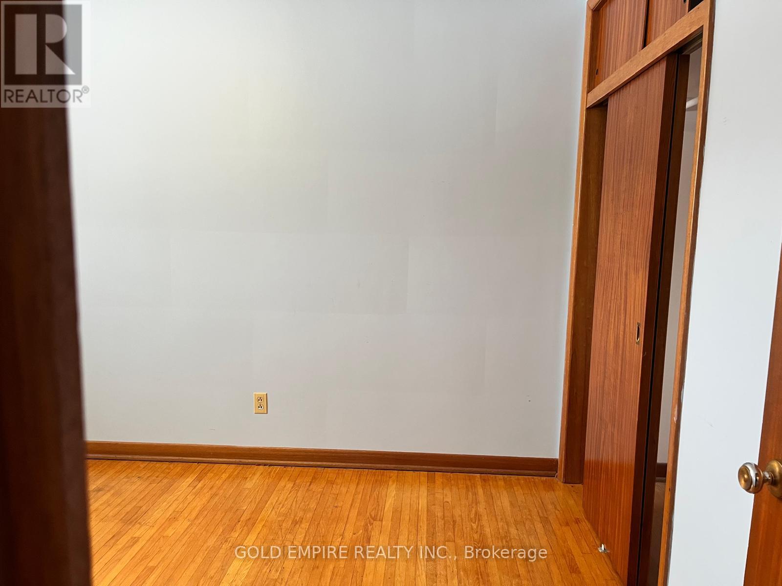 19 St Joseph Street, St. Thomas, Ontario  N5R 1S8 - Photo 34 - X12652512