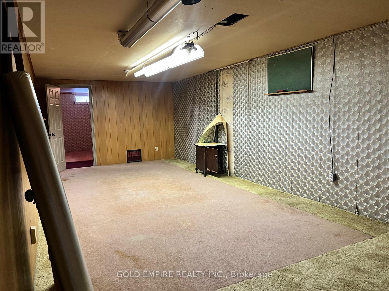 19 St Joseph Street, St. Thomas, Ontario  N5R 1S8 - Photo 39 - X12652512