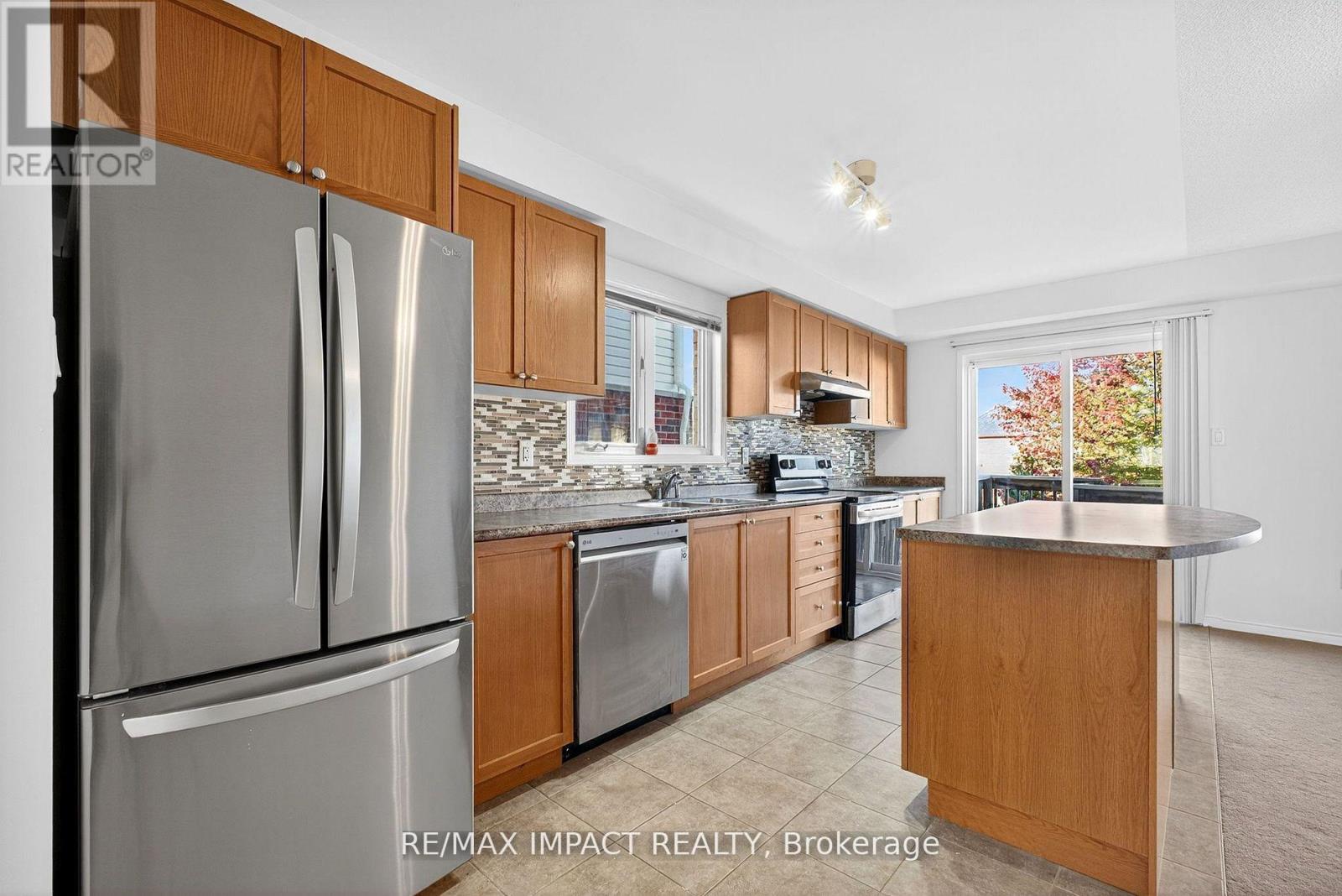 1384 Rennie Street, Oshawa, Ontario  L1K 0H1 - Photo 10 - E12652540