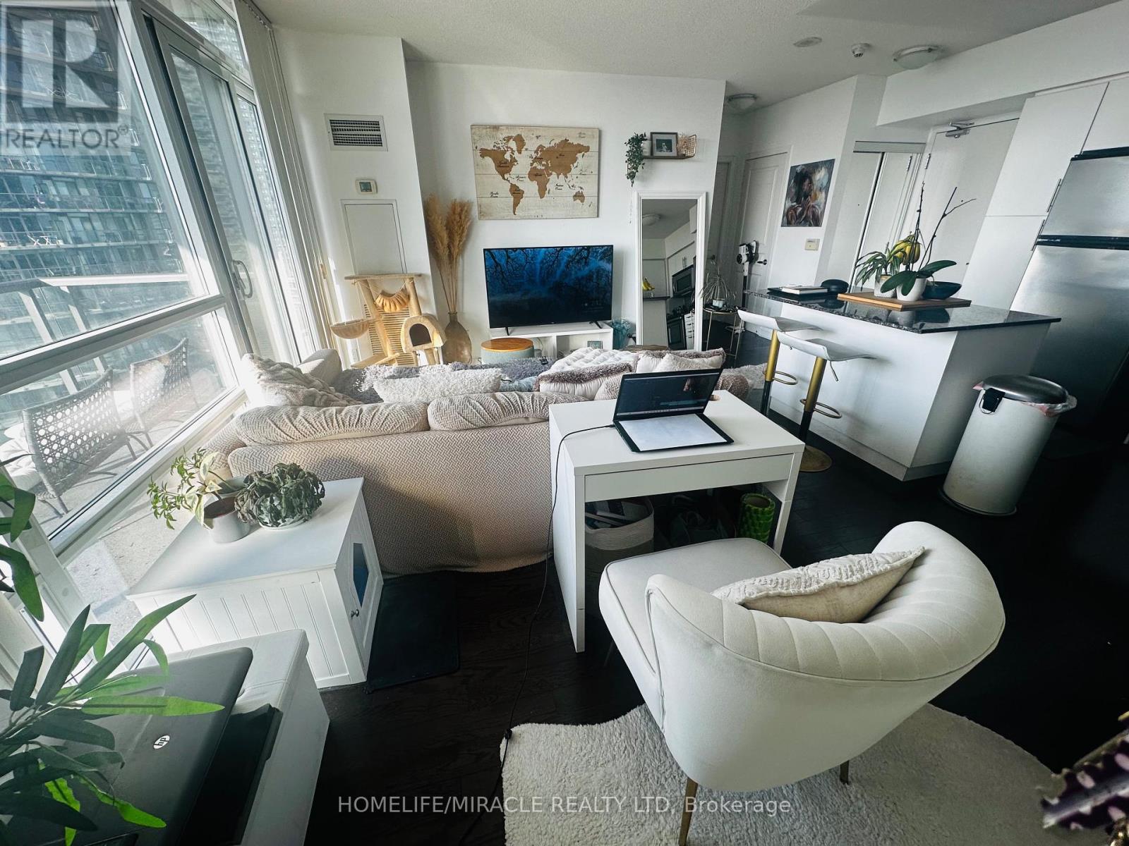 1603 - 2240 Lakeshore Boulevard W, Toronto, Ontario  M8V 0B1 - Photo 7 - W12652544