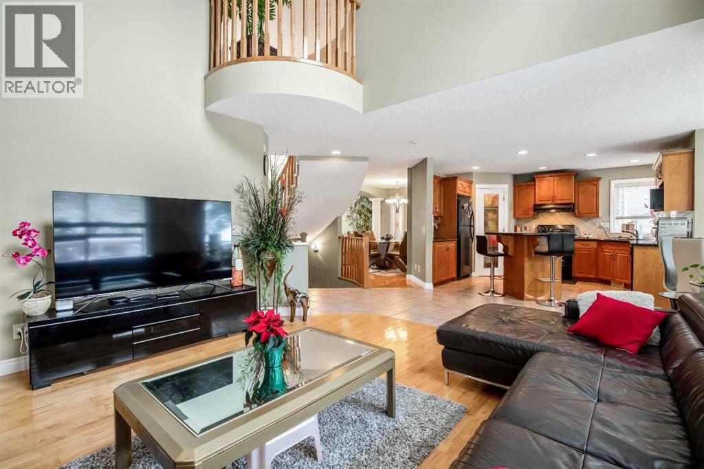 26 Simcrest Manor Sw, Calgary, Alberta  T3H 4K1 - Photo 16 - A2272875