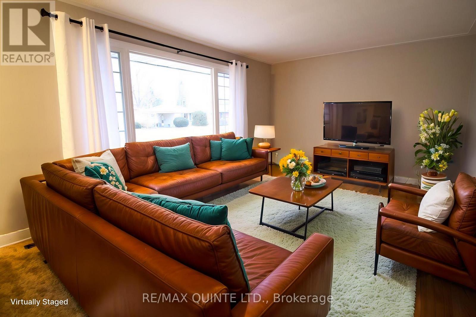 68 Elizabeth Crescent, Belleville, Ontario  K8N 1K5 - Photo 2 - X12474519