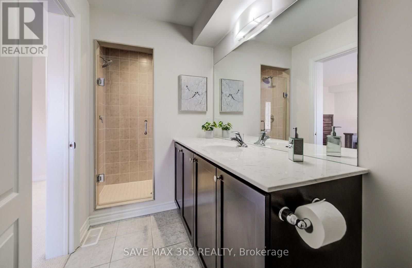 1223 Owls Head Road, Mississauga, Ontario  L5E 0A6 - Photo 28 - W12652558