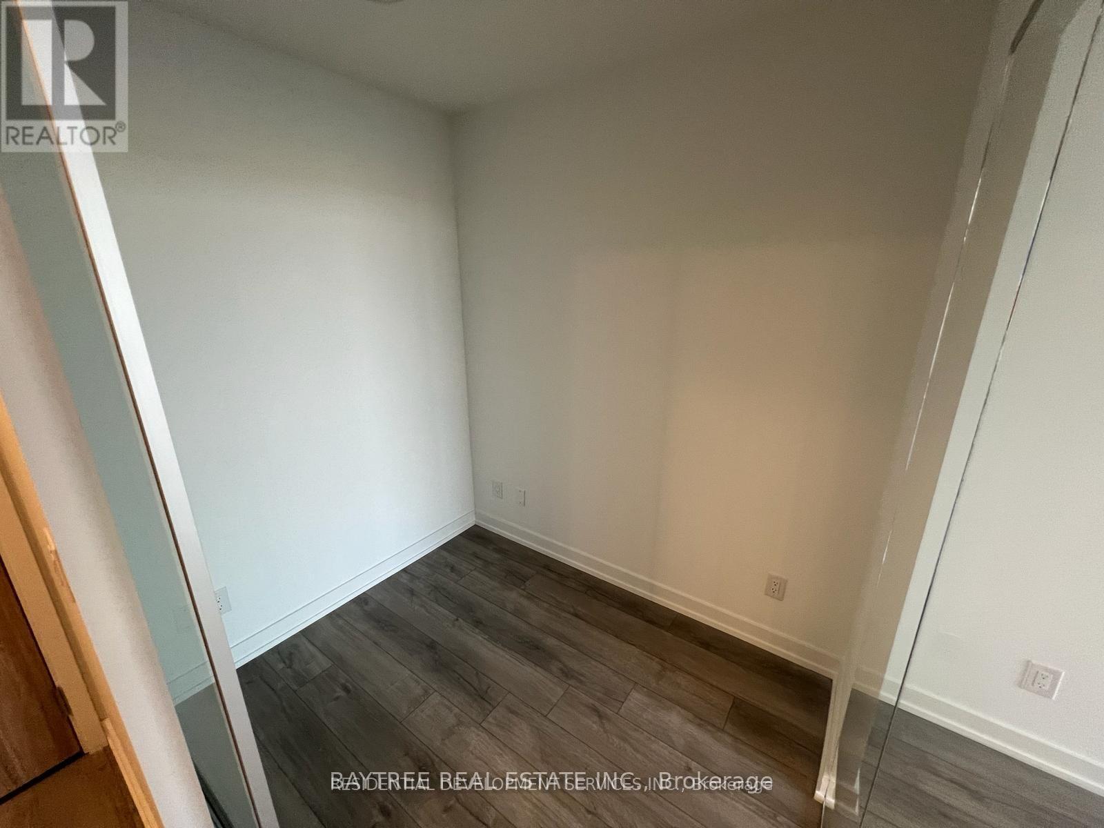 1108 - 3100 Keele Street, Toronto, Ontario  M3M 0E1 - Photo 5 - W12652560